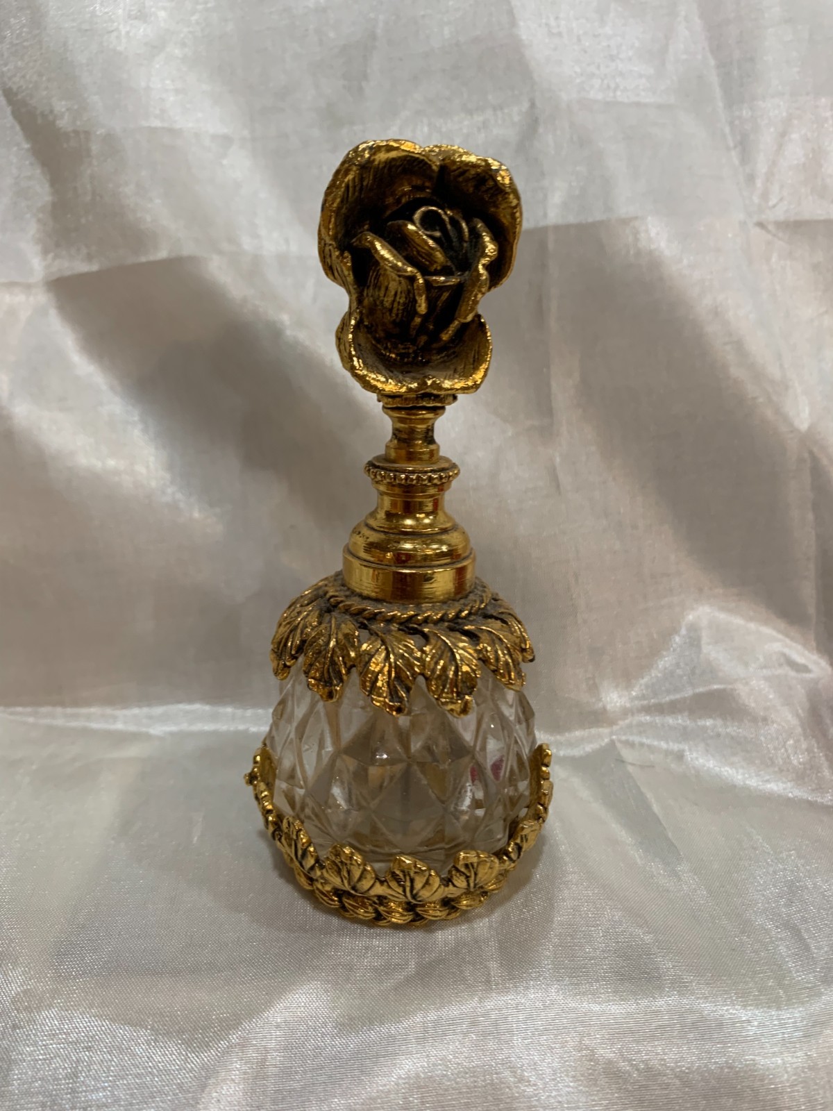 Vtg Matson Stylebuilt Rose Vanity Ornate 24k Gold Ormolu Perfume Bottle + Dauber Vtg Matson Stylebuilt Rose Vanity Ornate 24k Gold Ormolu Perfume Bottle + Dauber