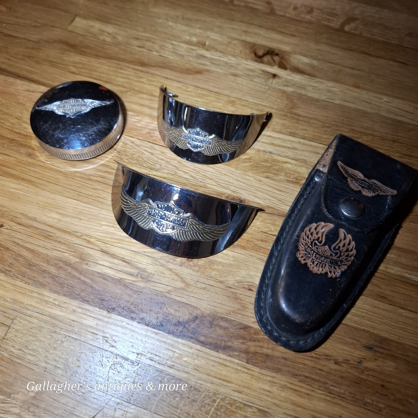 VINTAGE HARLEY DAVIDSON Lot FUEL TANK CAP Headlamp visor Leather Knife sheath VINTAGE HARLEY DAVIDSON Lot FUEL TANK CAP Headlamp visor Leather Knife sheath