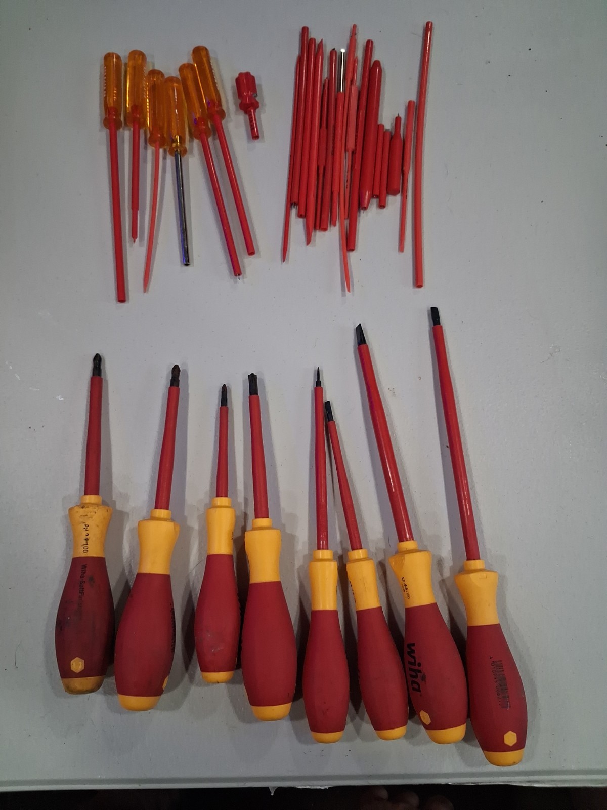 Wiha screwdriver set insulated 31 Pieces Wiha screwdriver set insulated 31 Pieces