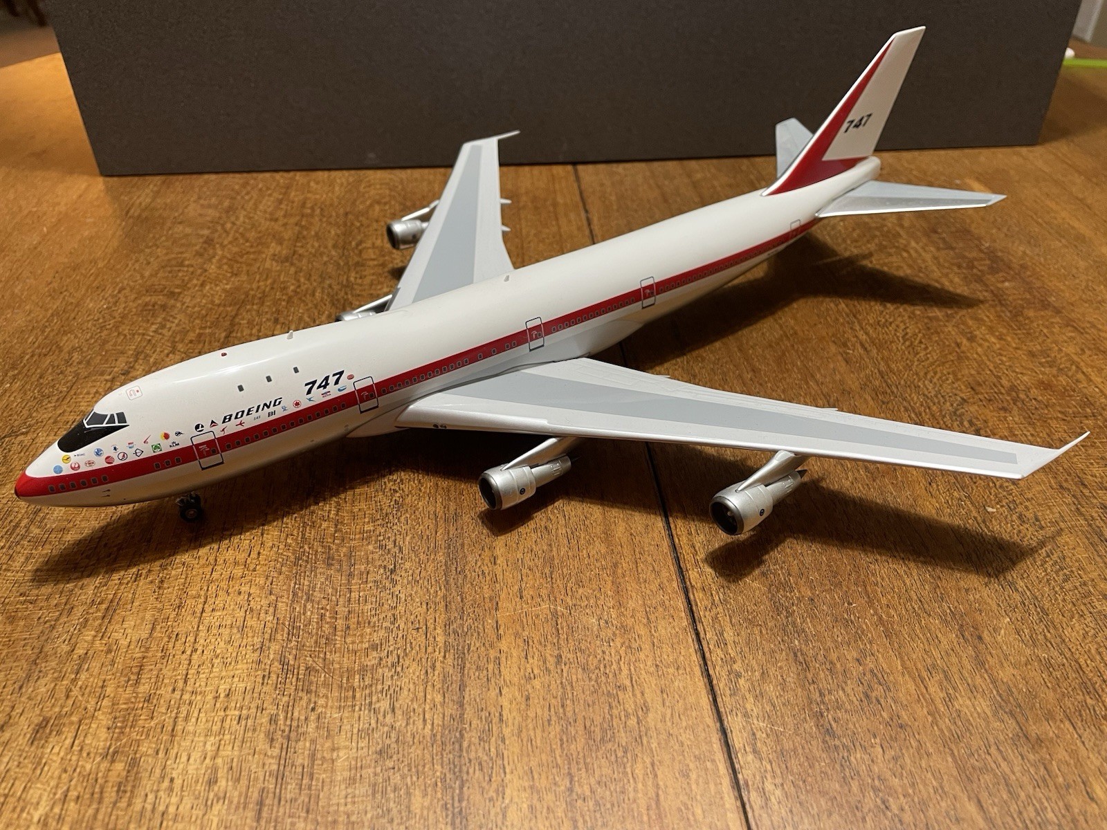 Inflight200 Boeing 747-100 N7470 House Colors “First Flight” (2nd Edition) 1/200 Inflight200 Boeing 747-100 N7470 House Colors “First Flight” (2nd Edition) 1/200