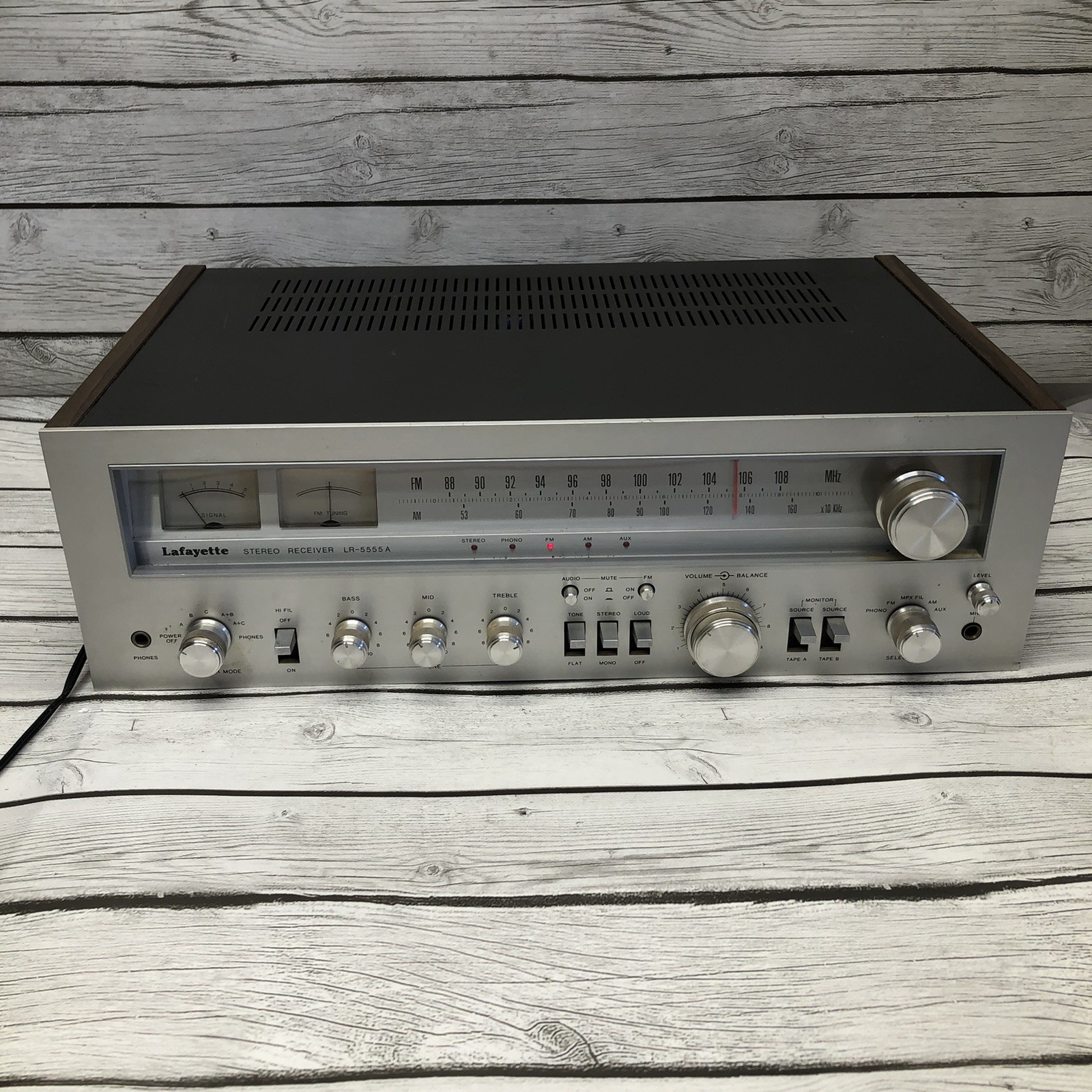 LAFAYETTE VINTAGE LR-5555A 55 WATT 8 OHM AM FM SEREO RECEIVER AMPLIFIER