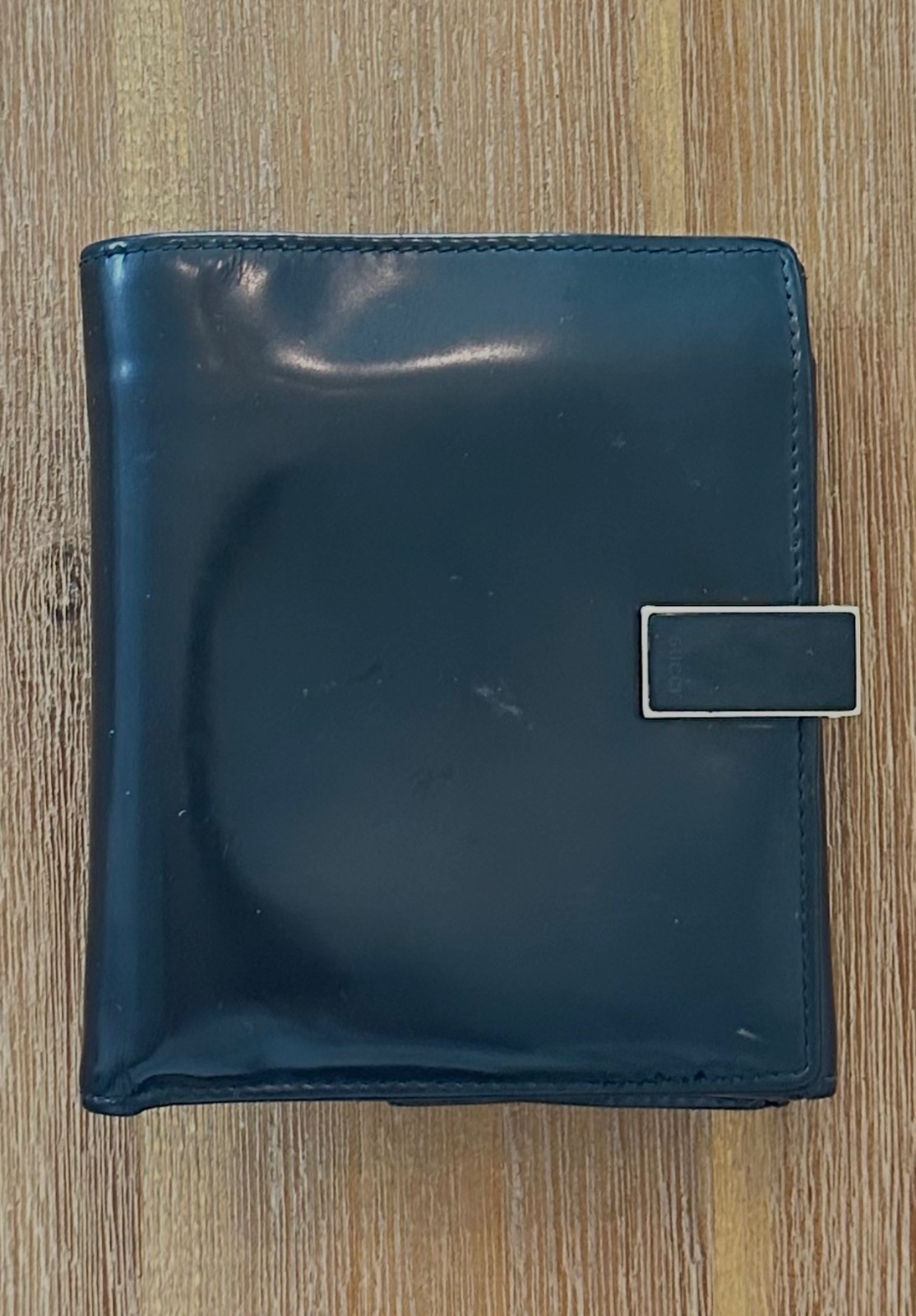 Vintage Gucci Black Patent Leather Bifold Wallet Buckle Clasp Authentic used