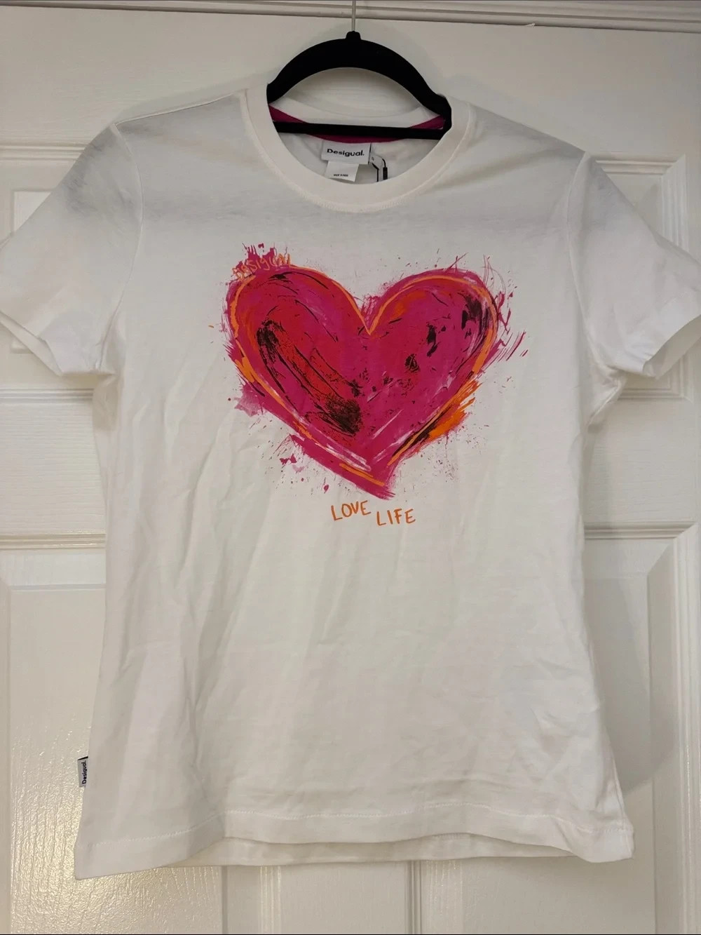 Desigual White Tee with Pink and Orange Heart Graphic Sz S NWT Desigual White Tee with Pink and Orange Heart Graphic Sz S NWT