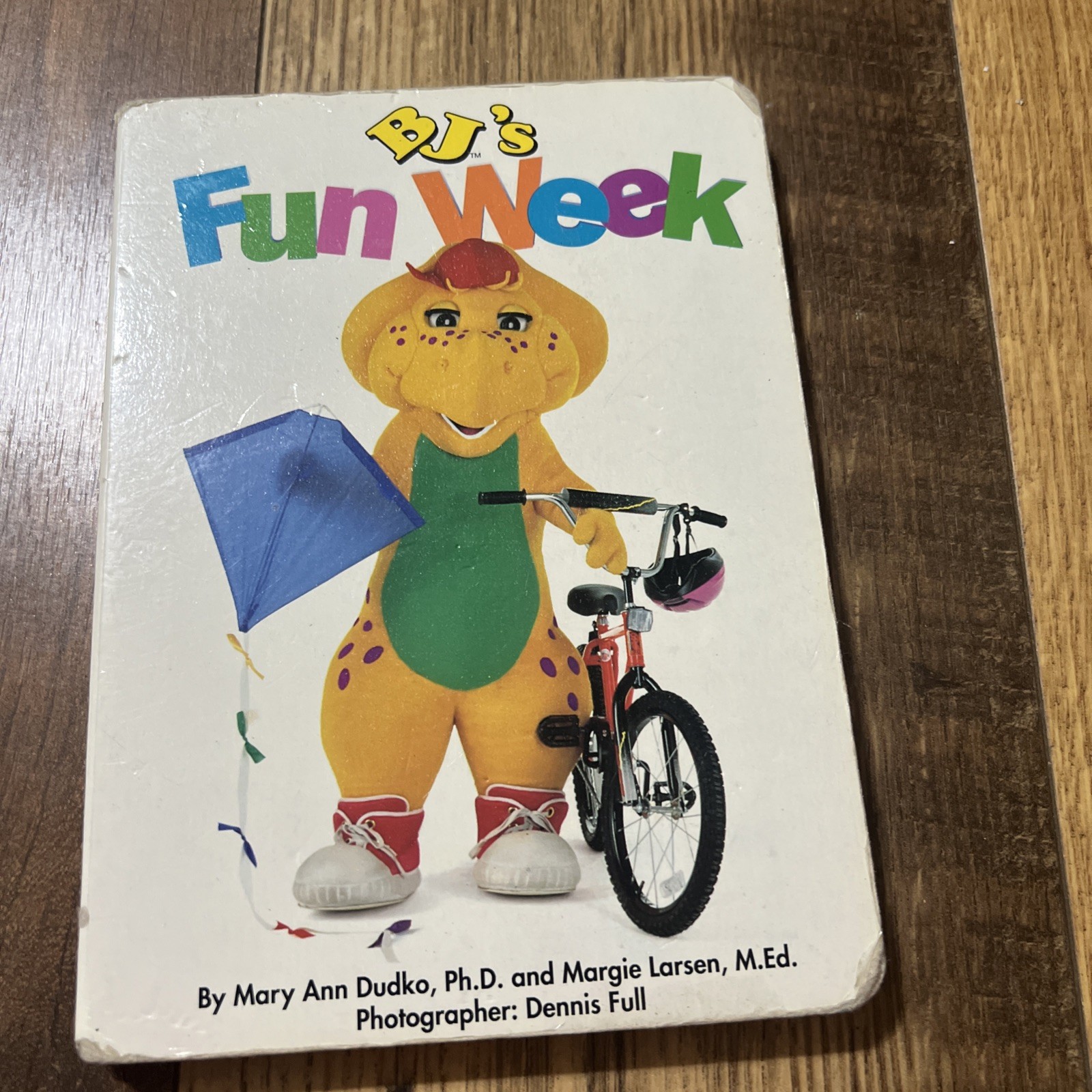 Rare Vintage 1994 Barney BJ\'s Fun Week Board Book Mary Ann Dudko Ph. D. Rare Vintage 1994 Barney BJ\'s Fun Week Board Book Mary Ann Dudko Ph. D.