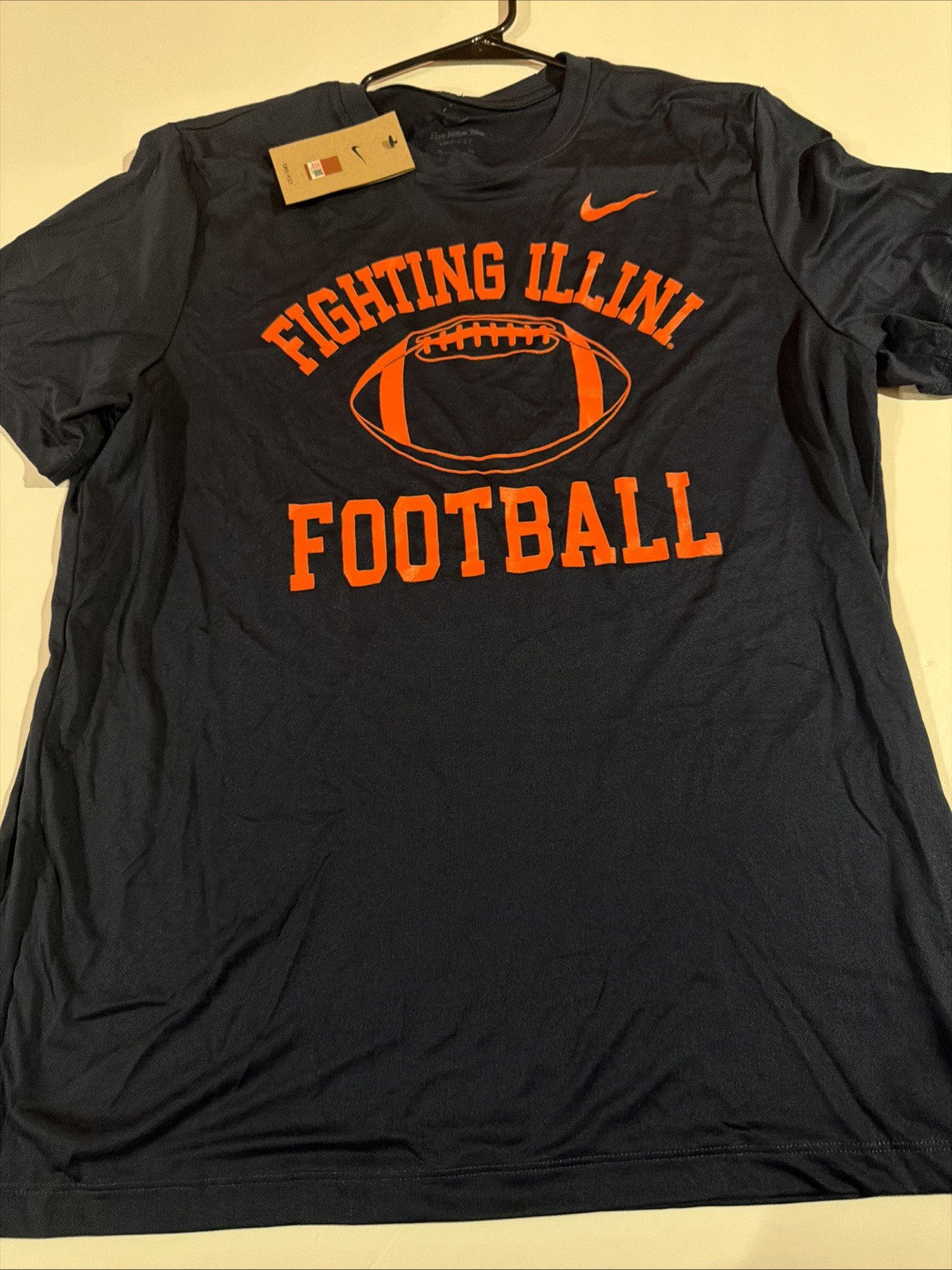 Nike NCAA Illinois Fighting Illini Player Issue Training Top SS IM1182 NWT XL Nike NCAA Illinois Fighting Illini Player Issue Training Top SS IM1182 NWT XL