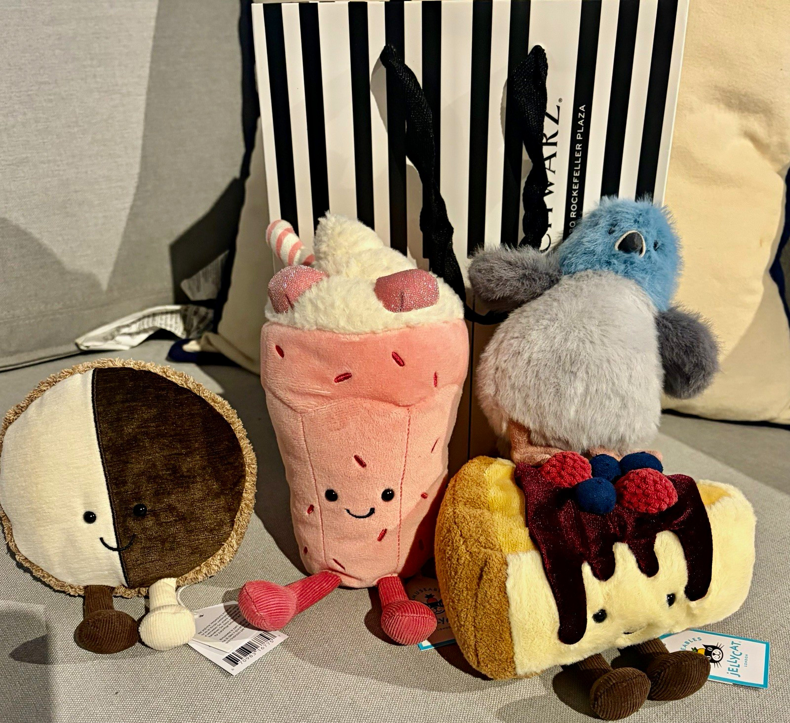 🚕🍎Jellycat NYC Exclusive - All NWT. Bubbeca, Crember, Nibblechip, & Strutton. 🚕🍎Jellycat NYC Exclusive - All NWT. Bubbeca, Crember, Nibblechip, & Strutton.