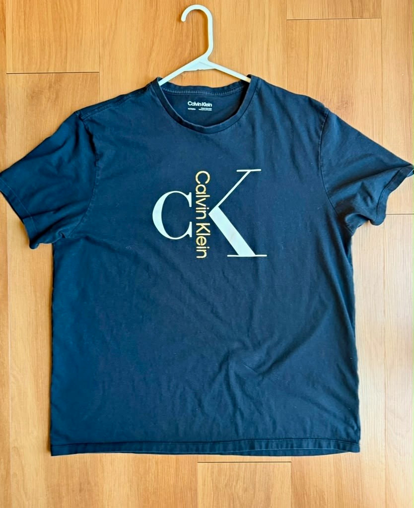Calvin Klein Men\'s Black CK Logo Graphic Print Crew Neck T-Shirt XL