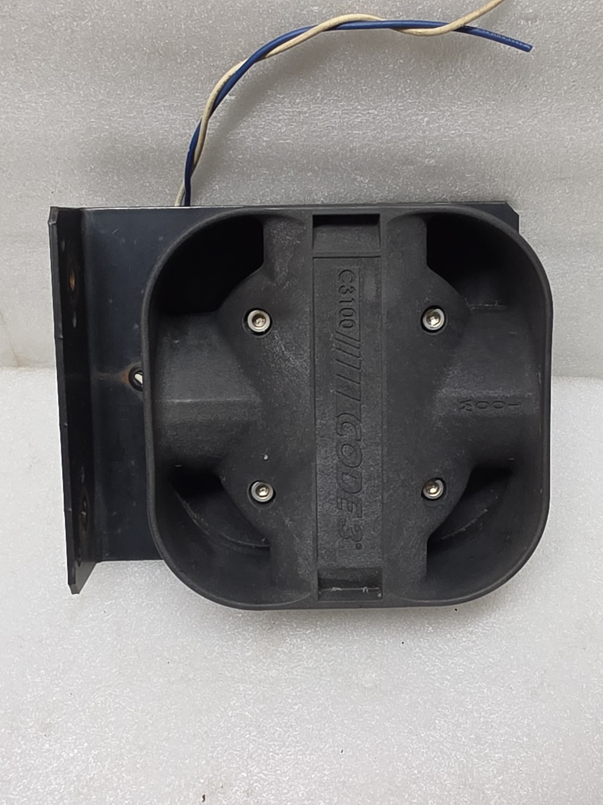 CODE 3 C3100 SIREN SPEAKER 100W With Mounting Bracket - PPV P71 PUI 