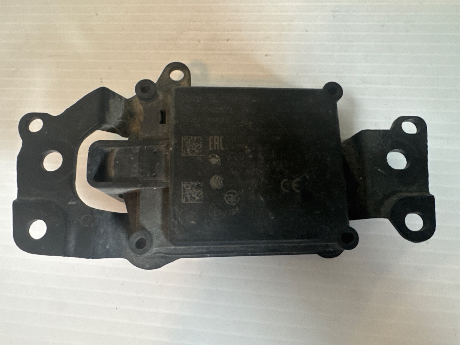 2018 - 2019 Toyota Camry Cruise Control Distance Sensor 88210-06010 OEM K0031