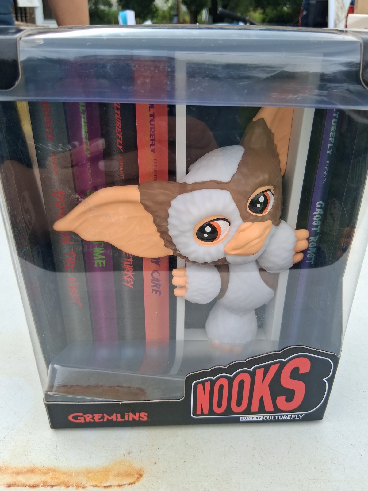 Gremlins Gizmo Book Shelf Nooks Collectible CultureFly New in box Gremlins Gizmo Book Shelf Nooks Collectible CultureFly New in box