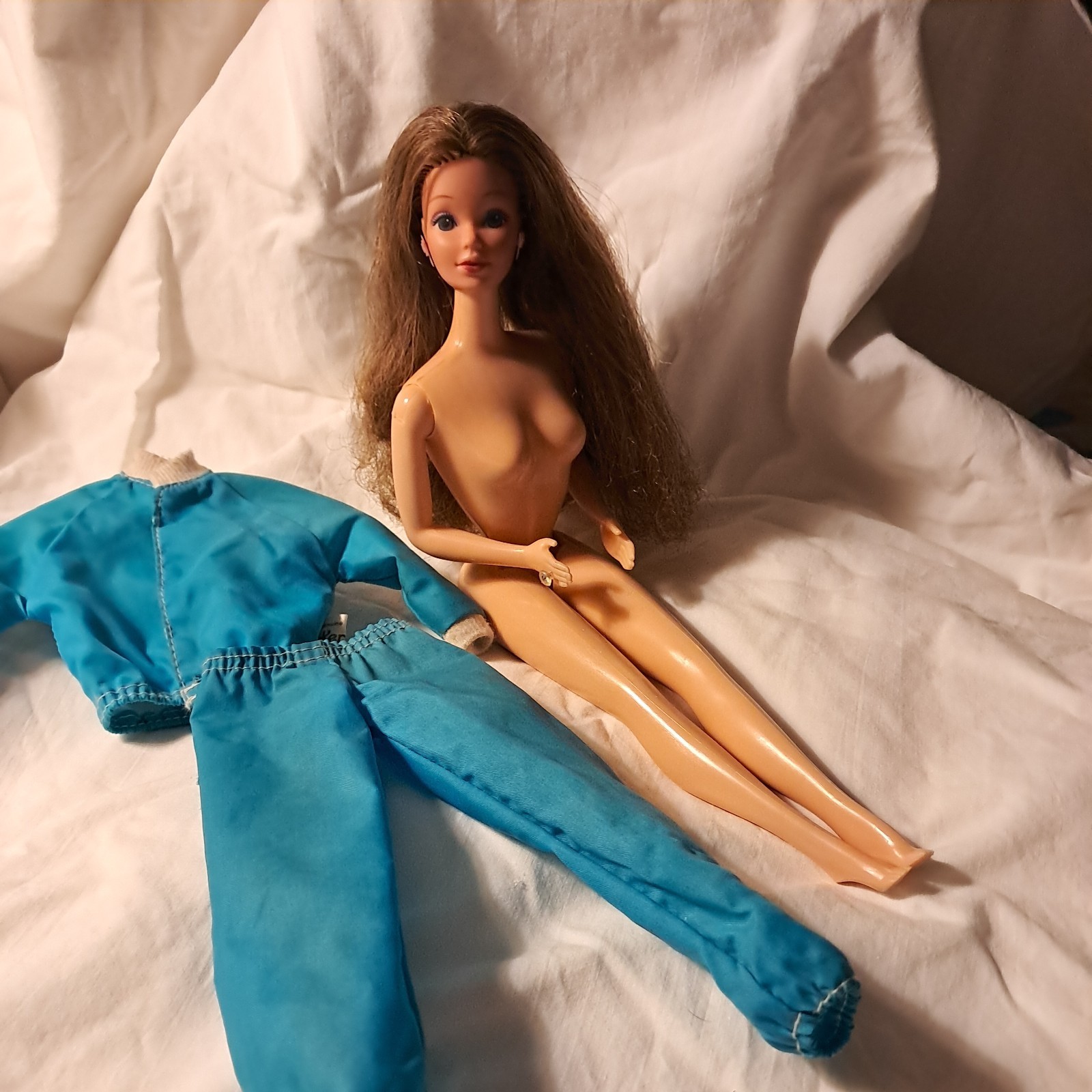 Vintage 1983 Mattel Barbie Sweet Roses PJ Doll has original earrings and ring.☆☆ Vintage 1983 Mattel Barbie Sweet Roses PJ Doll has original earrings and ring.☆☆