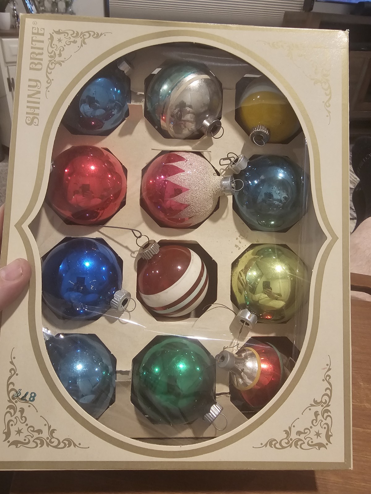 12 Vintage Shiny Brite Christmas Ornaments (Top) 12 Vintage Shiny Brite Christmas Ornaments (Top)