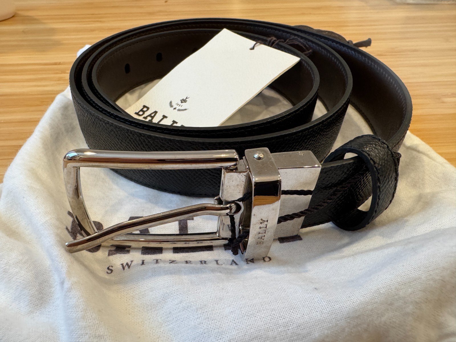 NEW BALLY Black Calf Leather Men\'s Belt Sallo 30/900 sz 110 logo buckle dust bag NEW BALLY Black Calf Leather Men\'s Belt Sallo 30/900 sz 110 logo buckle dust bag