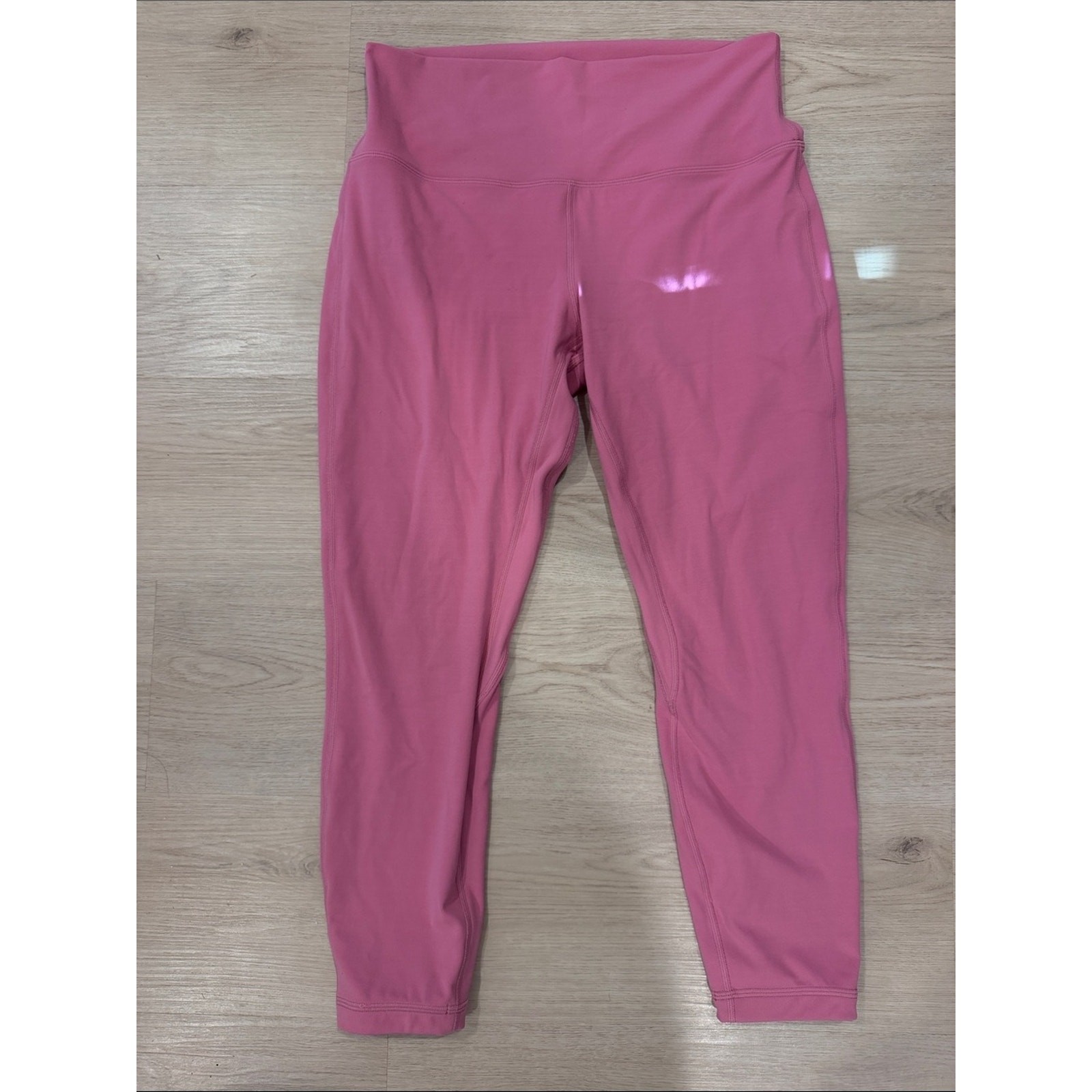 Lululemon size 12 High-Waist Pink Active Leggings Lululemon size 12 High-Waist Pink Active Leggings