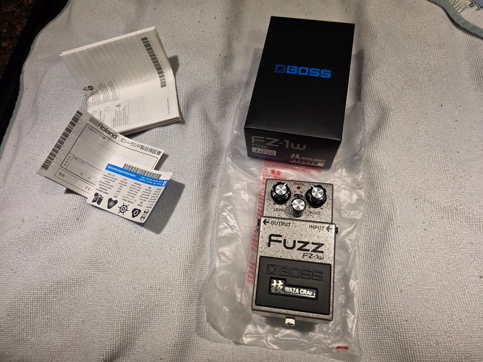 Boss FZ-1W Waza Craft Fuzz Pedal Boss FZ-1W Waza Craft Fuzz Pedal