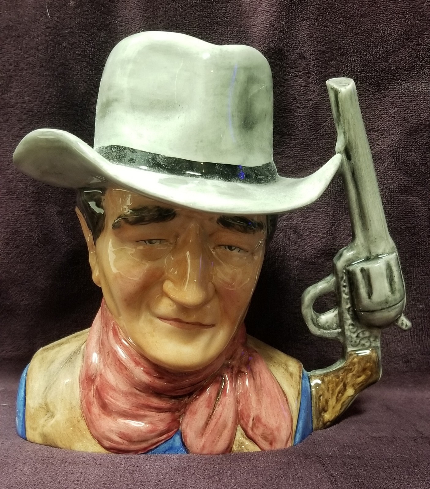 RARE NEW JOHN WAYNE BAIRSTOW MANOR THE GREAT DUKE ROYAL DOULTON JUG GOLD SILVER
