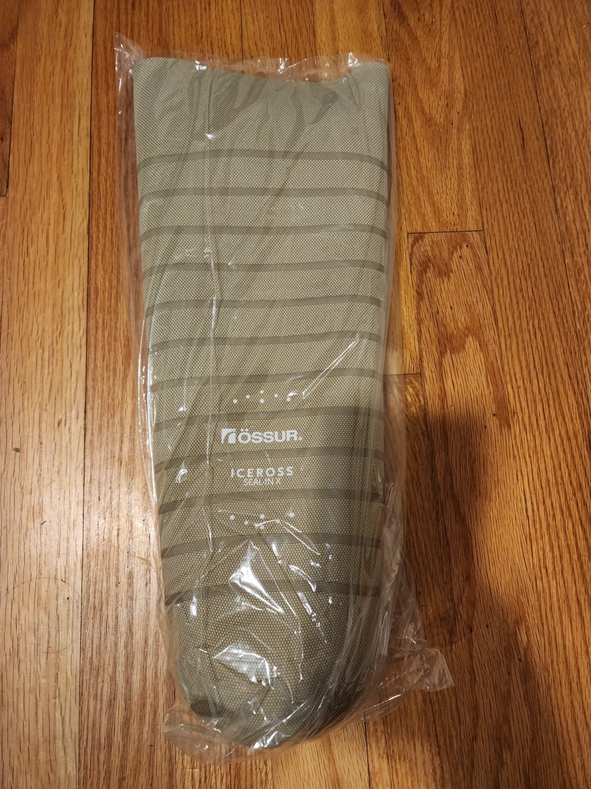 New Ossur Iceross Prosthetic Transfemoral Seal-in Suction Liner XTF Con 26 New Ossur Iceross Prosthetic Transfemoral Seal-in Suction Liner XTF Con 26