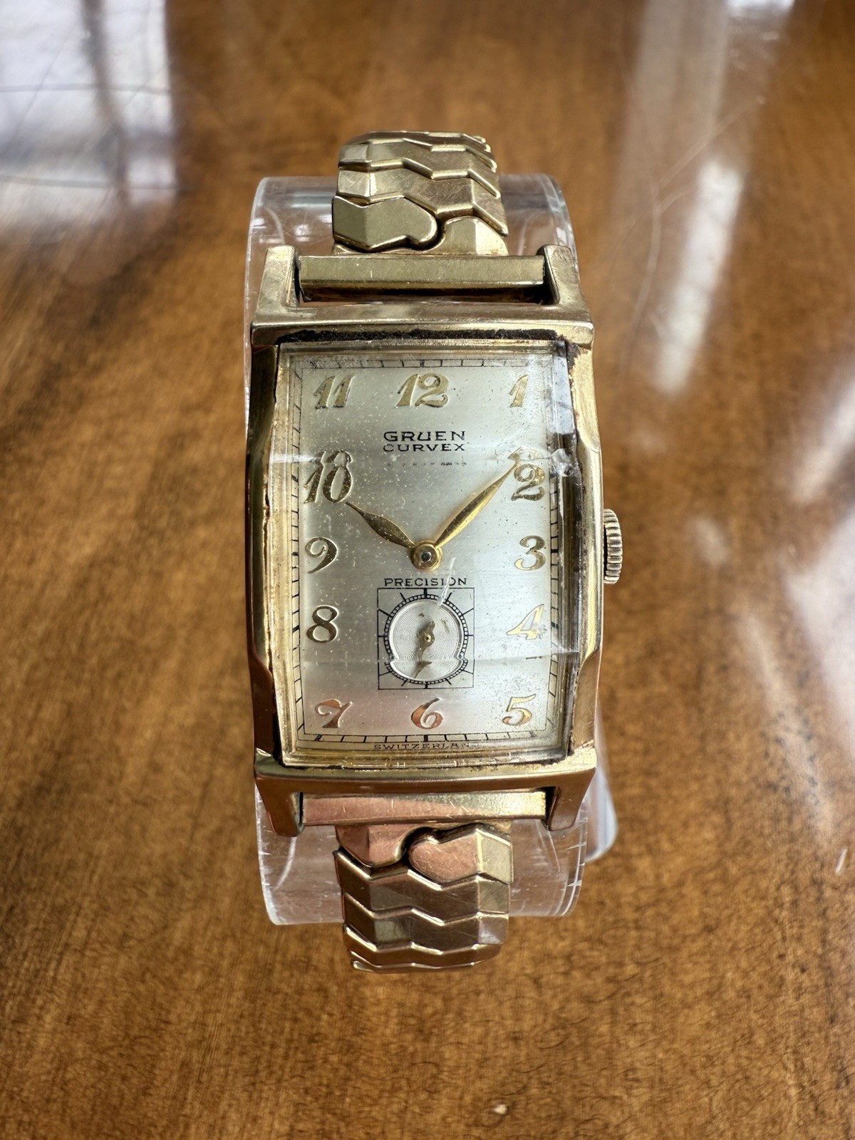 Vintage 1930’s Gruen Curvex Cal 370 Faceted Crystal Tank Watch Works 10kt GF