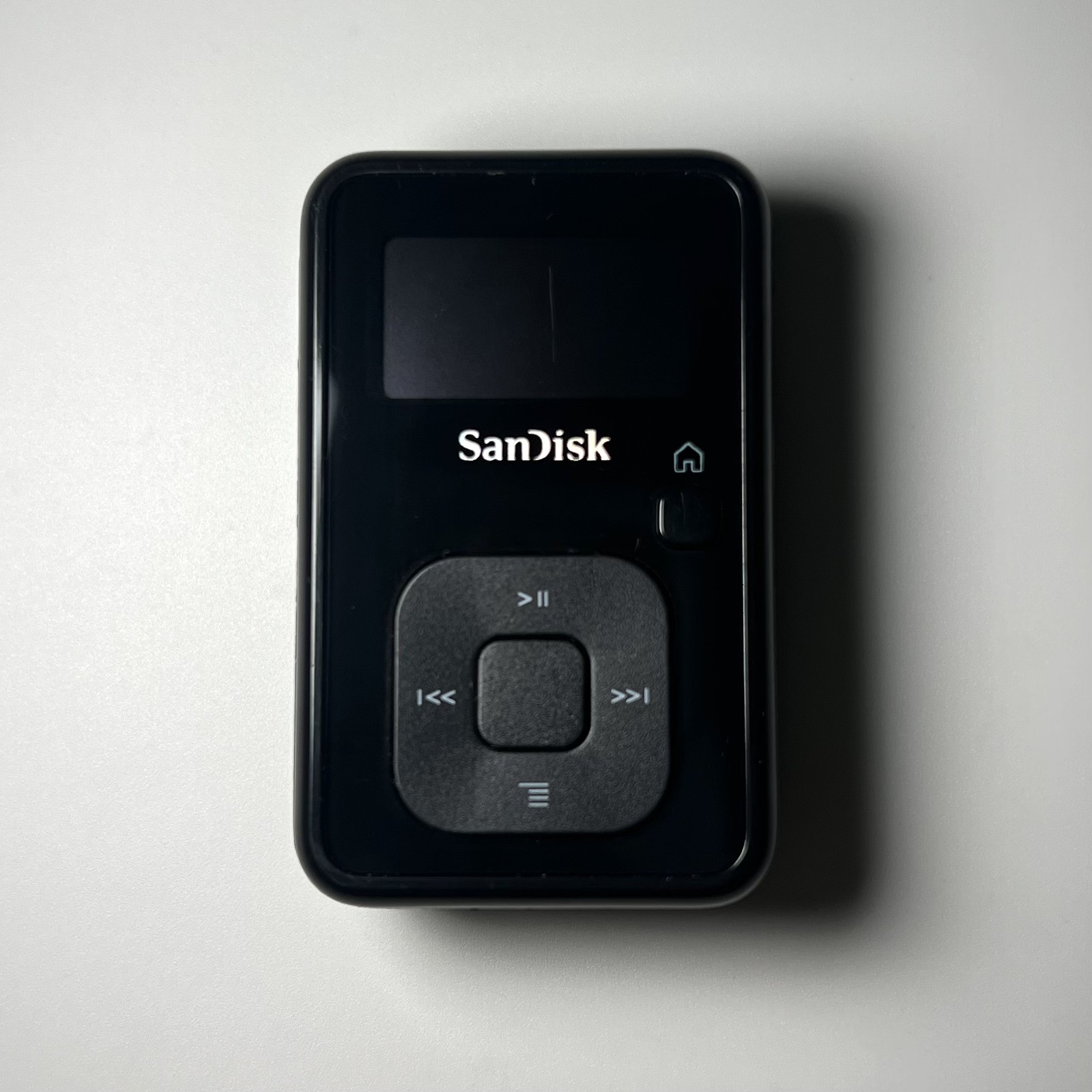 Sansa SanDisk Clip+ (2GB) Digital Media MP3 Player Black Tested Freeshipping Sansa SanDisk Clip+ (2GB) Digital Media MP3 Player Black Tested Freeshipping