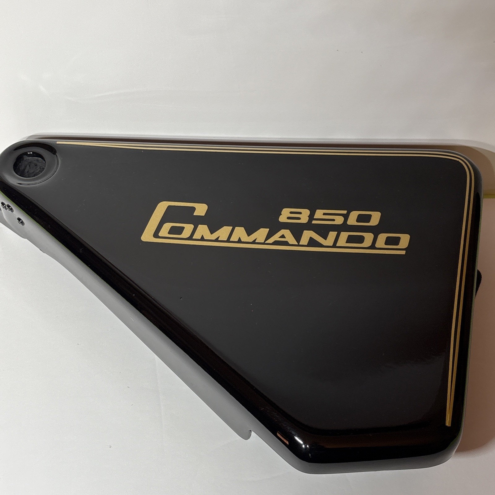 EARLY 1970\'S Norton Commando Left Hand Side Cover New Paint( Factory Color) EARLY 1970\'S Norton Commando Left Hand Side Cover New Paint( Factory Color)