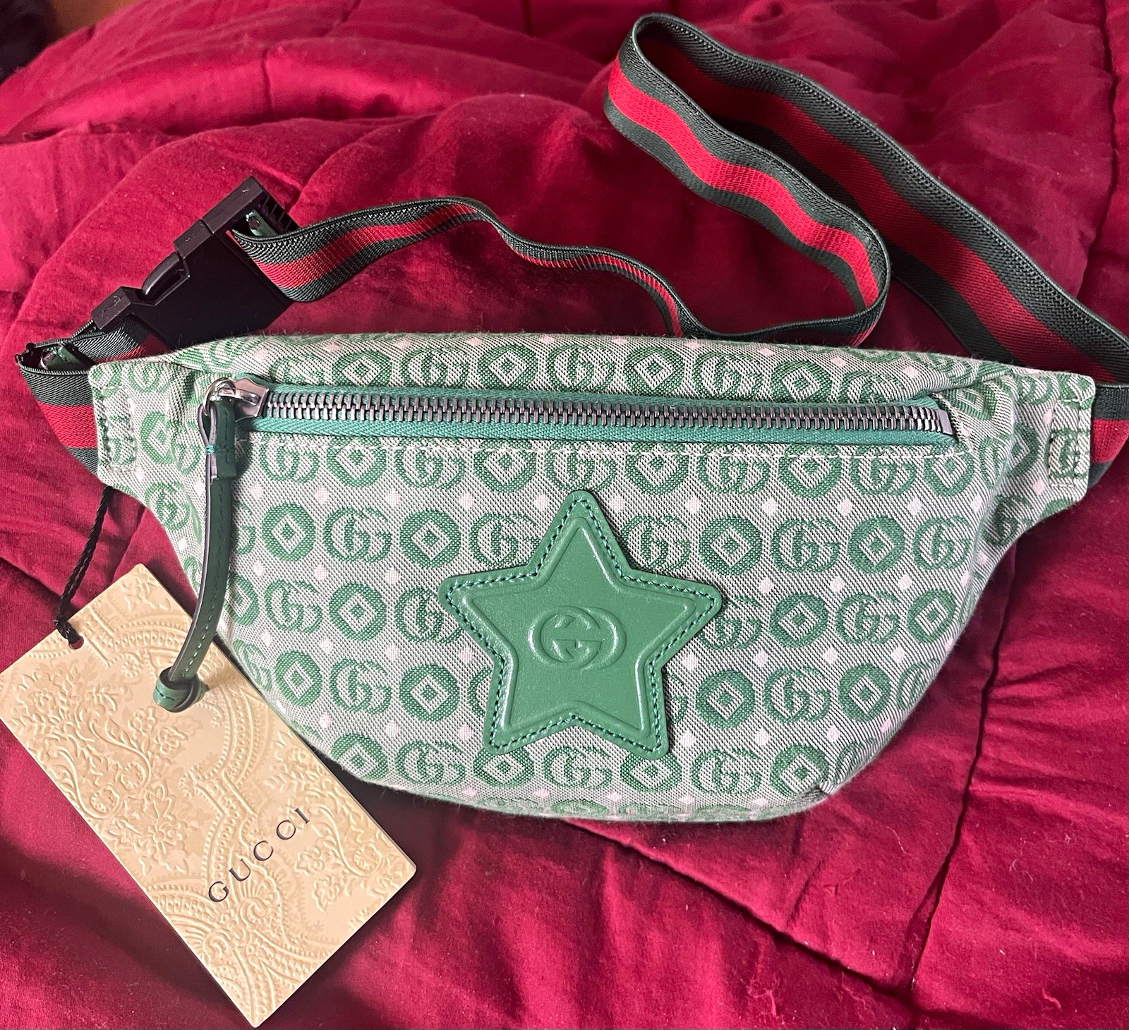 Authentic GUCCI Children’s Belt Bag Green  Red Web Adjustable Strap Zip