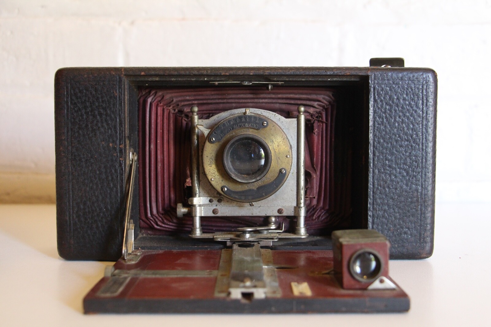 ANTIQUE ANSCO Automatic Red Bellows folding leather Camera ANTIQUE ANSCO Automatic Red Bellows folding leather Camera