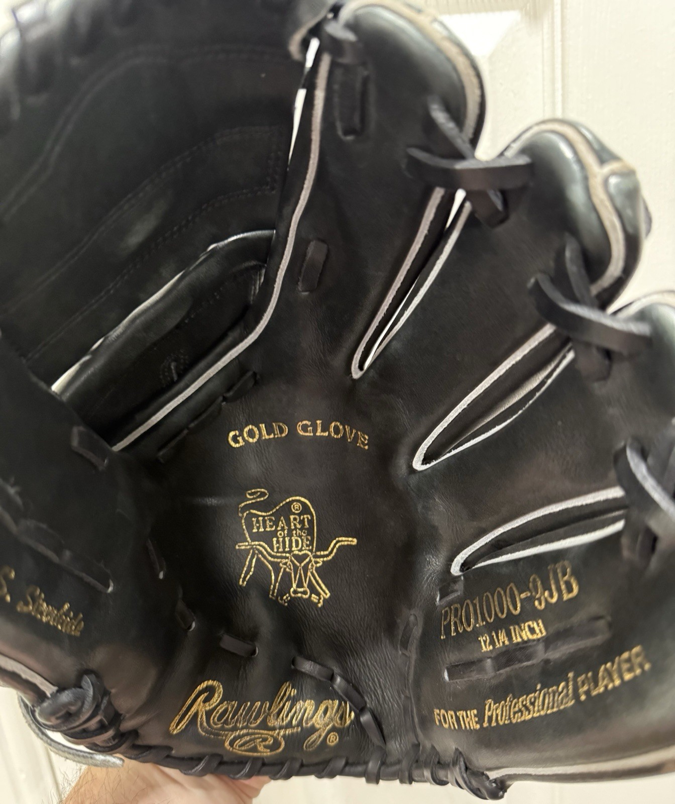 Pro Issue Rawlings PRO1000-9JB Heart Of The Hide 12 1/4 Inch Gold Glove Pro Issue Rawlings PRO1000-9JB Heart Of The Hide 12 1/4 Inch Gold Glove