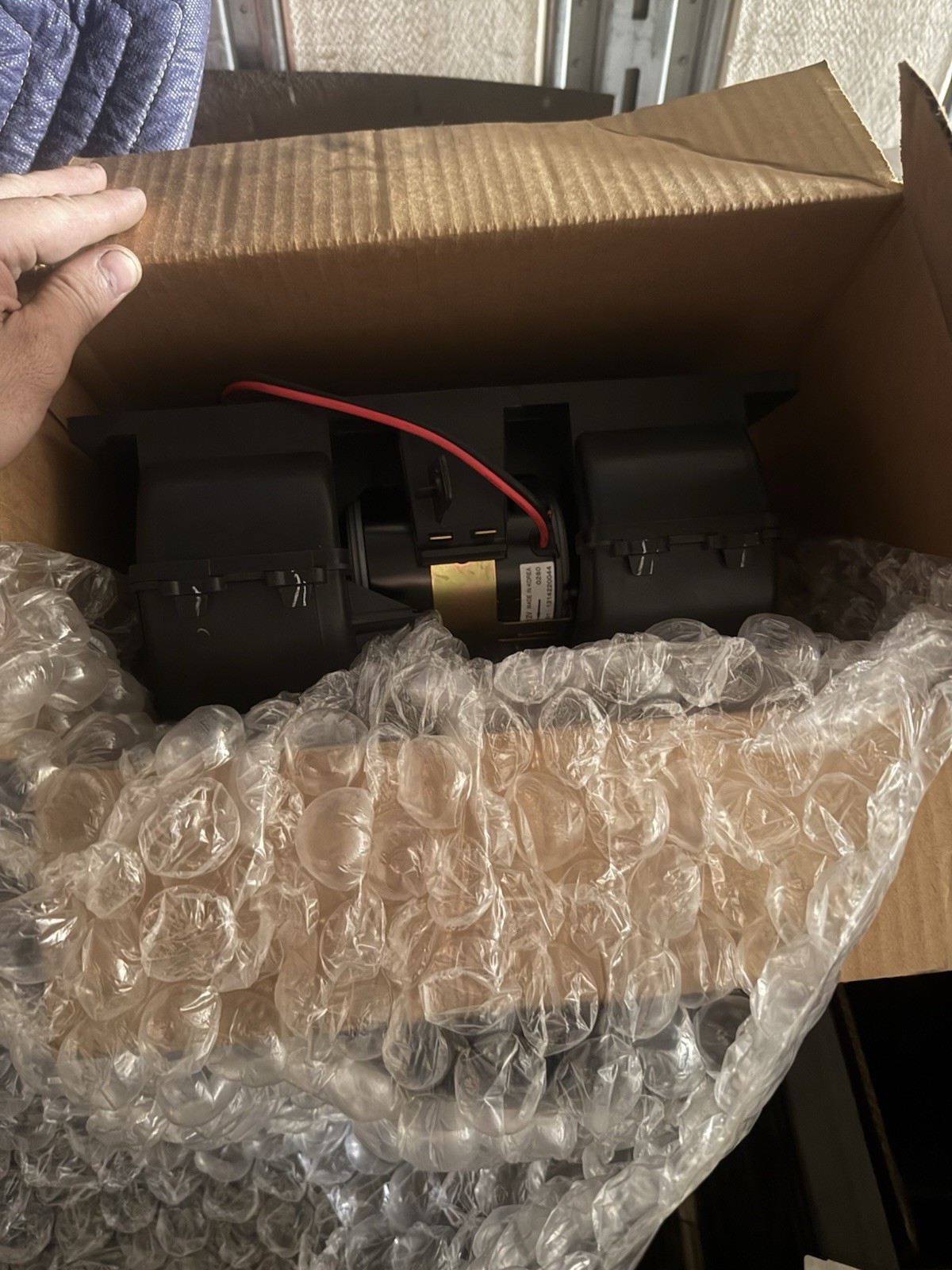 Volvo VNL Heavy Duty Cabin Blower Motor Brand New OEM P/N 85120276 Volvo VNL Heavy Duty Cabin Blower Motor Brand New OEM P/N 85120276