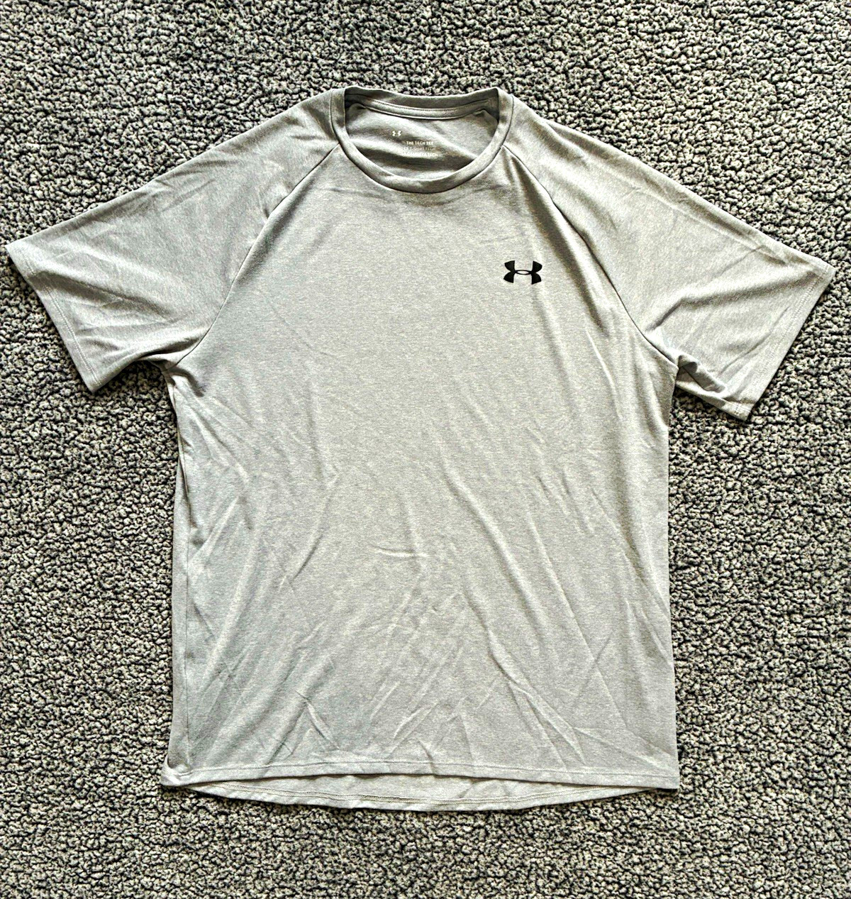Under Armour Tech Tee Men’s L Short Sleeve Crew Neck Polyester Gray Logo Under Armour Tech Tee Men’s L Short Sleeve Crew Neck Polyester Gray Logo