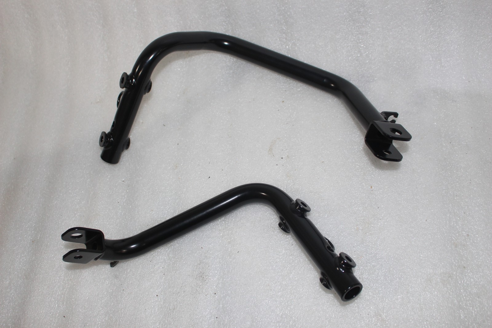 A9508186 NEW OEM 2010-2020 TRIUMPH TIGER PANNIER MOUNTING KIT A9508186