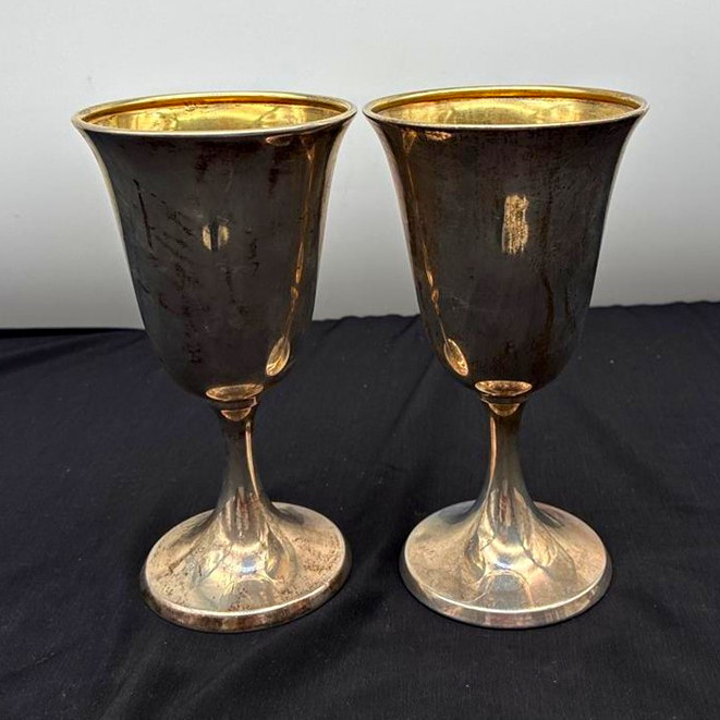 Pair Vintage International Sterling Silver Wine Goblets Chalices P667 254g Solid