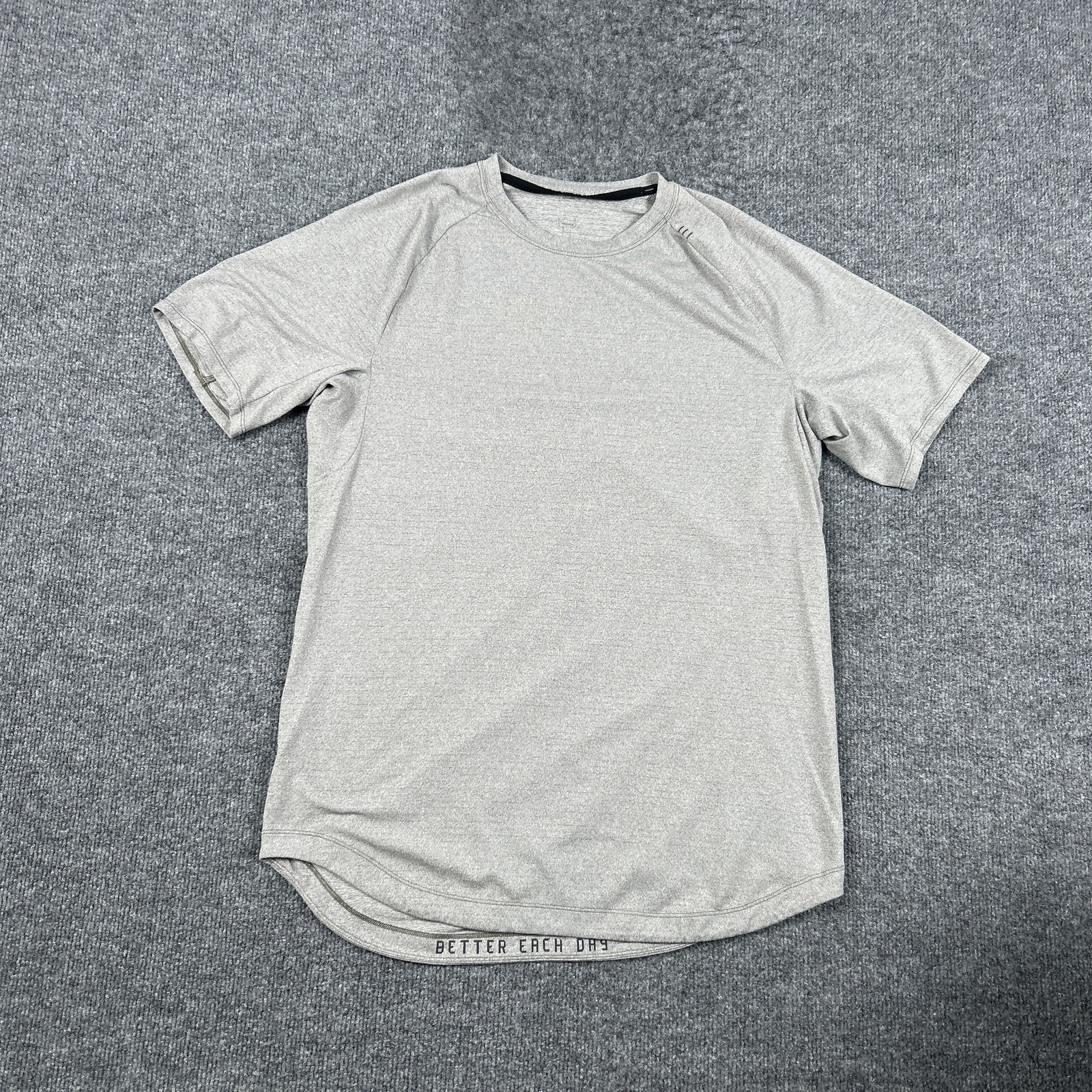 Lululemon Shirt Mens Medium Gray License To Train Short Sleeve Athletic Tee Gym