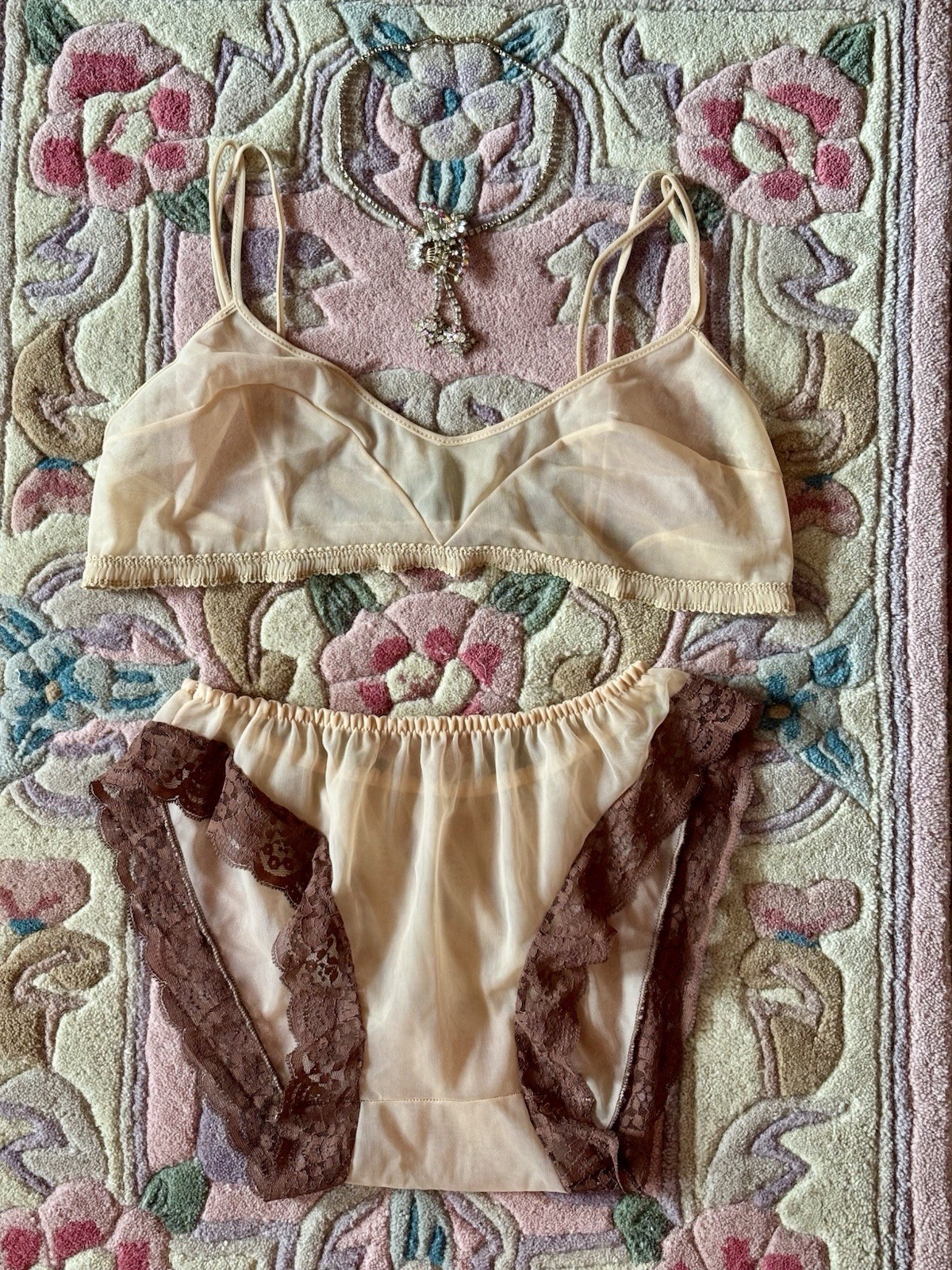 Stunning Mid-Century Beige Nylon Lingerie Set, Size M Stunning Mid-Century Beige Nylon Lingerie Set, Size M