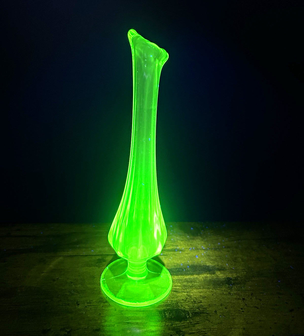 Vintage Fenton Uranium Glass 8.5 Vintage Fenton Uranium Glass 8.5