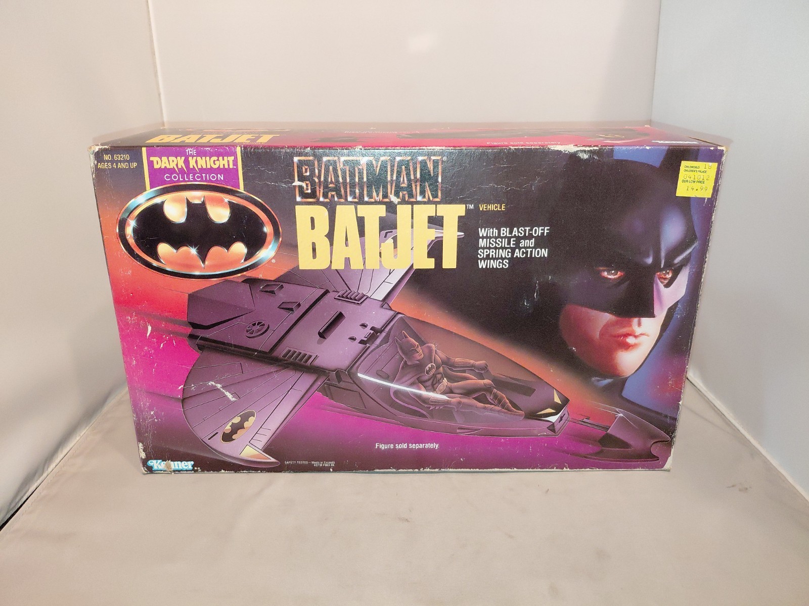 Kenner DC 1990 Dark Knight Batman Batjet Blast off Missile & Action Wings