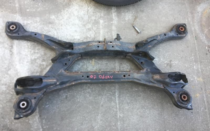 2005-2010 Honda Odyssey Rear Subframe Crossmember Engine Cradle OEM