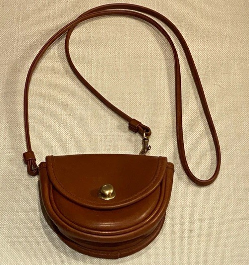 Vintage Coach Mini Belt Bag 9826 Crossbody - Saddle Brown Leather - USA 1996 Vintage Coach Mini Belt Bag 9826 Crossbody - Saddle Brown Leather - USA 1996