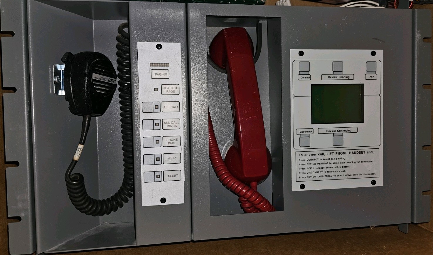 Edwards 3-ASU/ FT Audio Source Unit with Microphone & Firefighters Telephone Edwards 3-ASU/ FT Audio Source Unit with Microphone & Firefighters Telephone
