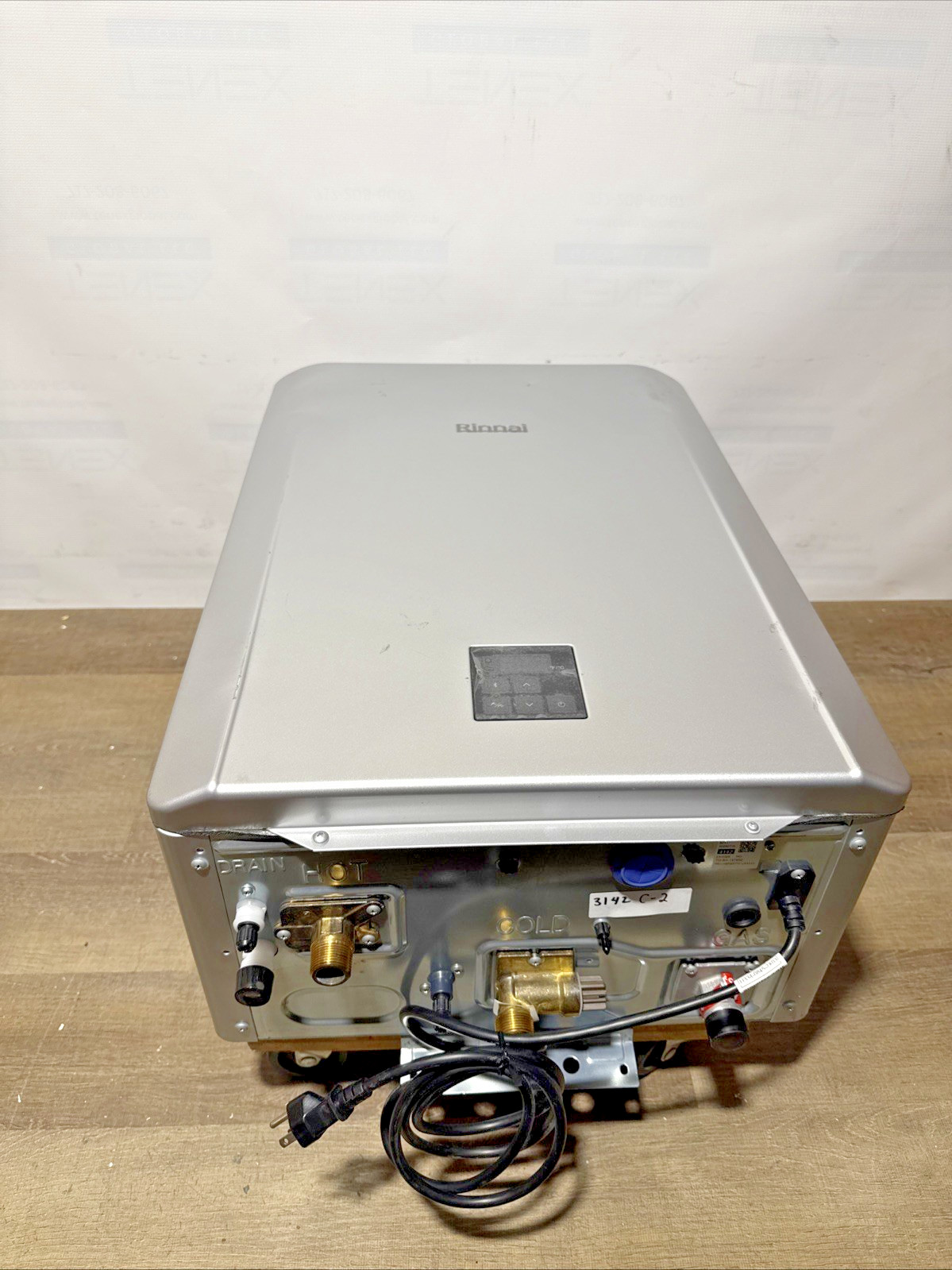Rinnai RXP199iN Tankless Water Heater 199k BTU Natural/Propane Gas (C-2 #3142) Rinnai RXP199iN Tankless Water Heater 199k BTU Natural/Propane Gas (C-2 #3142)