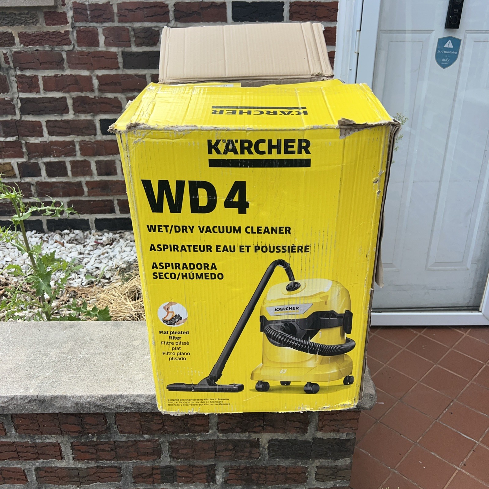 KARCHER WD4 WD 4 20L WET DRY VACUUM EXCELLENT CONDITION W/ BOX + ACCESSORIES