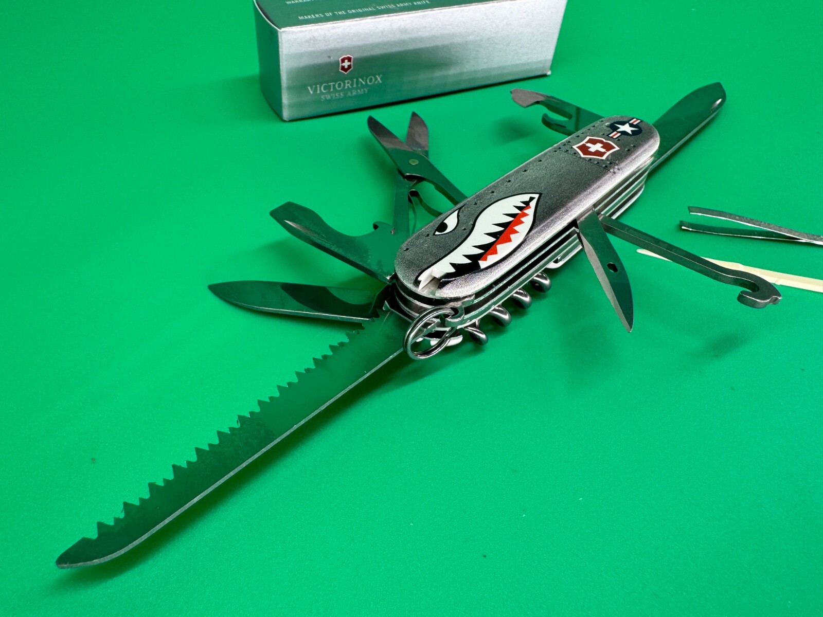 RARE GENUINE VICTORINOX SWISS ARMY HUNTING KNIFE HUNTSMAN WARTHOG AIR FORCE A10