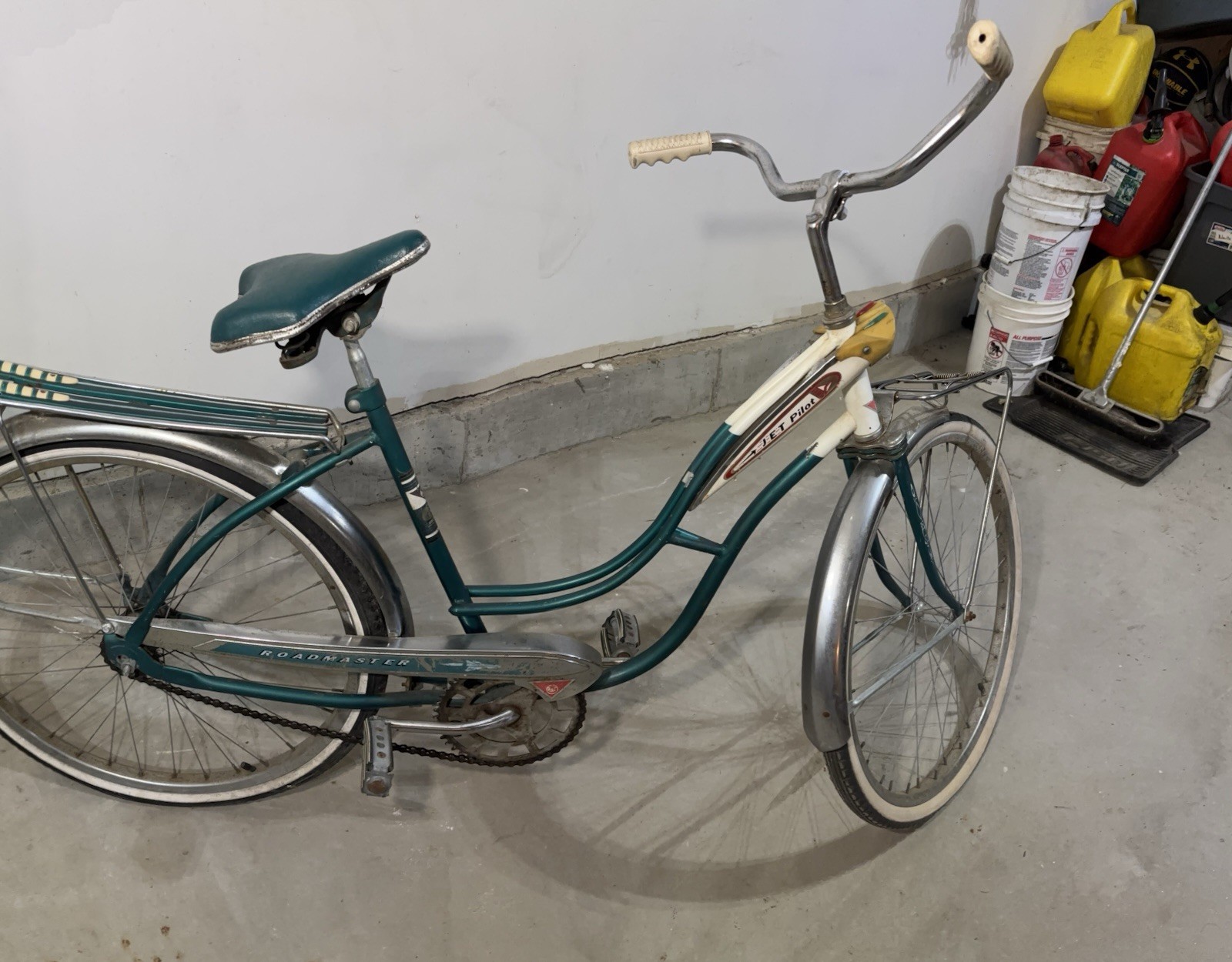 VINTAGE AMF Roadmaster Jet Pilot Cruiser Bike Green/White Steel Side Pull VINTAGE AMF Roadmaster Jet Pilot Cruiser Bike Green/White Steel Side Pull
