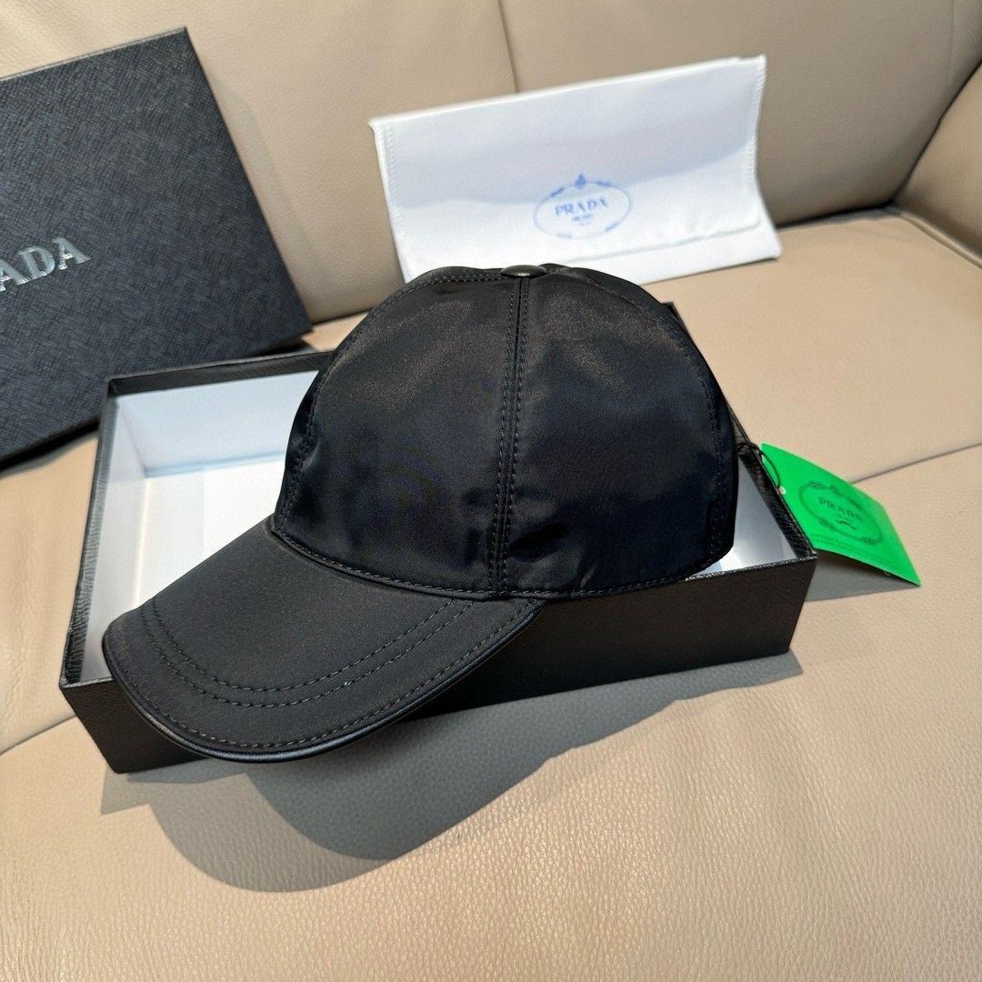 Prada Black Nylon Baseball Cap Triangle Logo Unisex Prada Black Nylon Baseball Cap Triangle Logo Unisex
