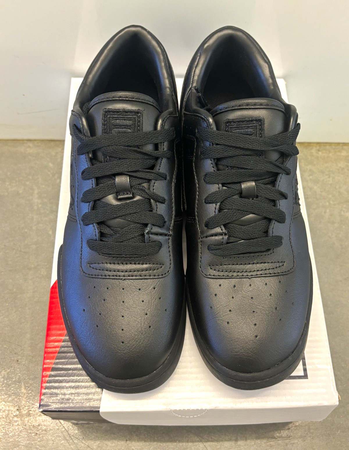 FILA Original Fitness Black Lace Up Low Top Men’s Athletic Sneakers NIB FILA Original Fitness Black Lace Up Low Top Men’s Athletic Sneakers NIB