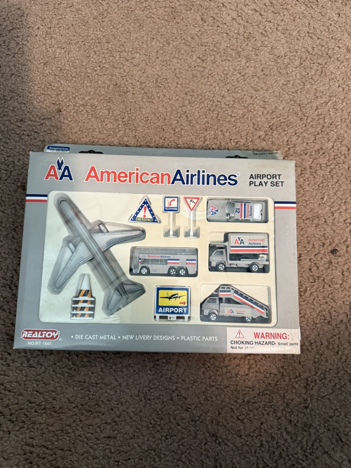 Daron American Airlines Airport Playset RT1661-1 Complete New in Box Daron American Airlines Airport Playset RT1661-1 Complete New in Box