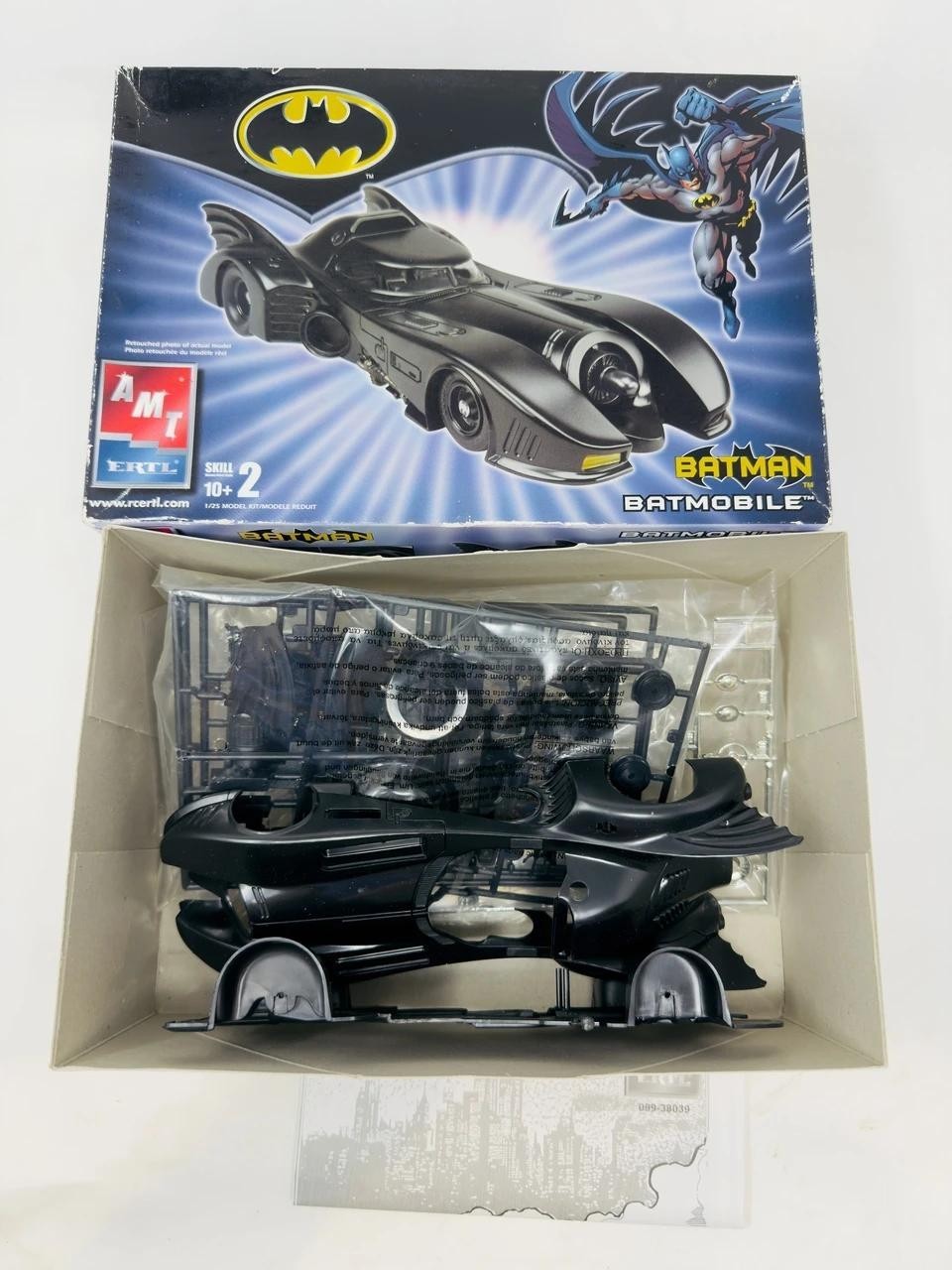 BATMOBILE, 1/25, OPEN BOX, AMT ERTL BATMOBILE, 1/25, OPEN BOX, AMT ERTL