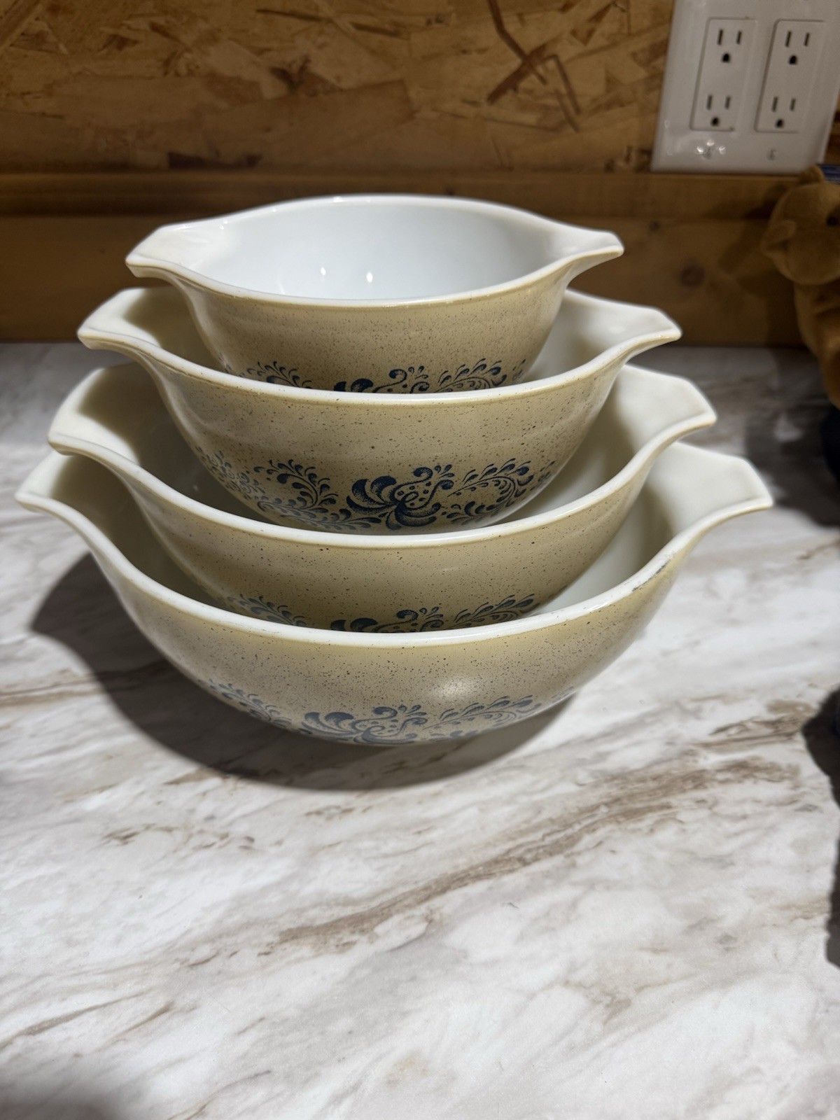 Pyrex Cinderella Homestead Nesting Mixing Bowls Set of 4, Vintage Pyrex Cinderella Homestead Nesting Mixing Bowls Set of 4, Vintage