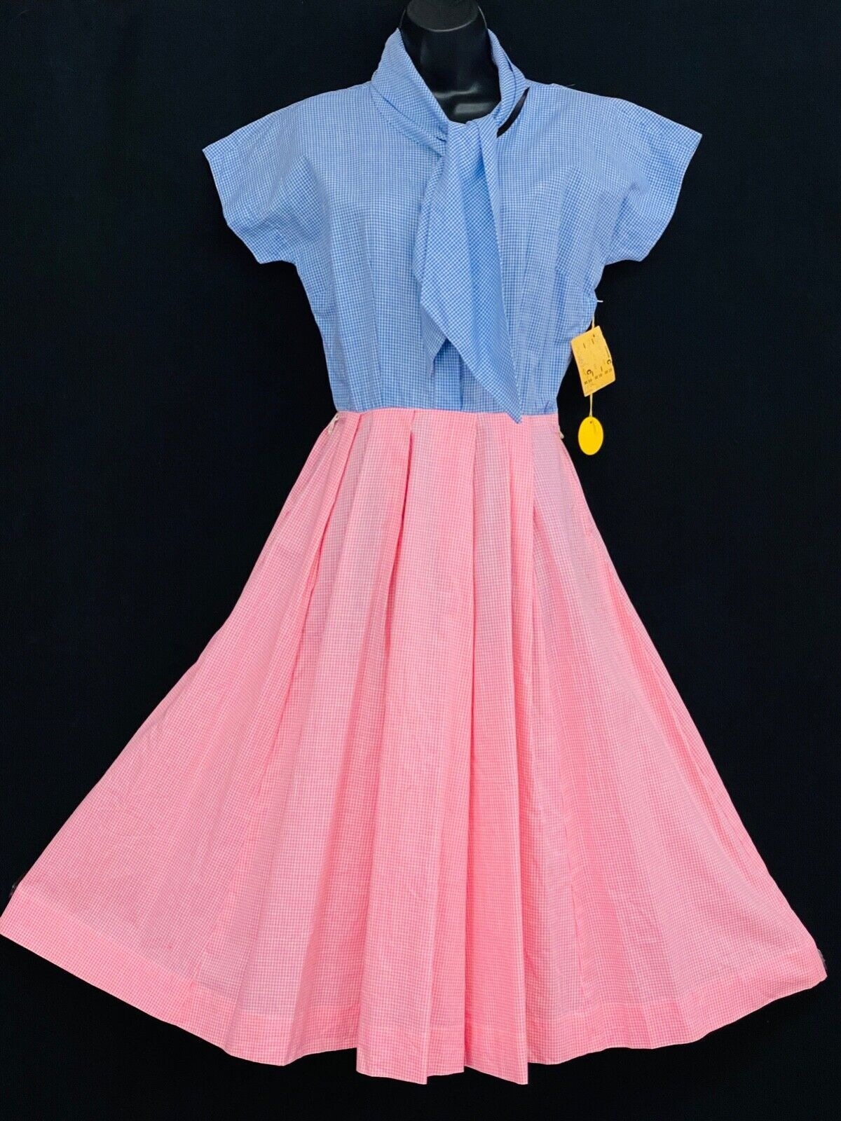 Vintage 1940s blue & pink gingham dress, short sleeve midi deadstock NOS XS S Vintage 1940s blue & pink gingham dress, short sleeve midi deadstock NOS XS S