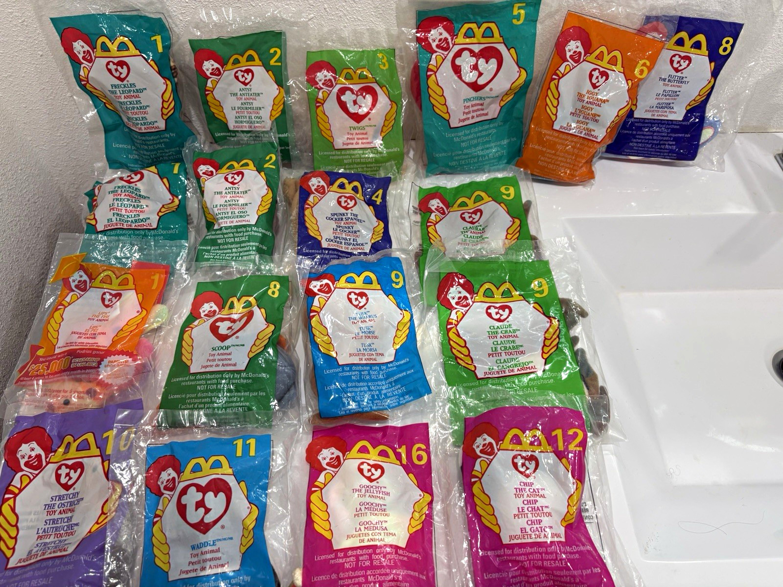 Lot of 18 Vintage McDonald's Ty Teenie Beanie Babies (1998-2000) - Mixed Lot Lot of 18 Vintage McDonald's Ty Teenie Beanie Babies (1998-2000) - Mixed Lot