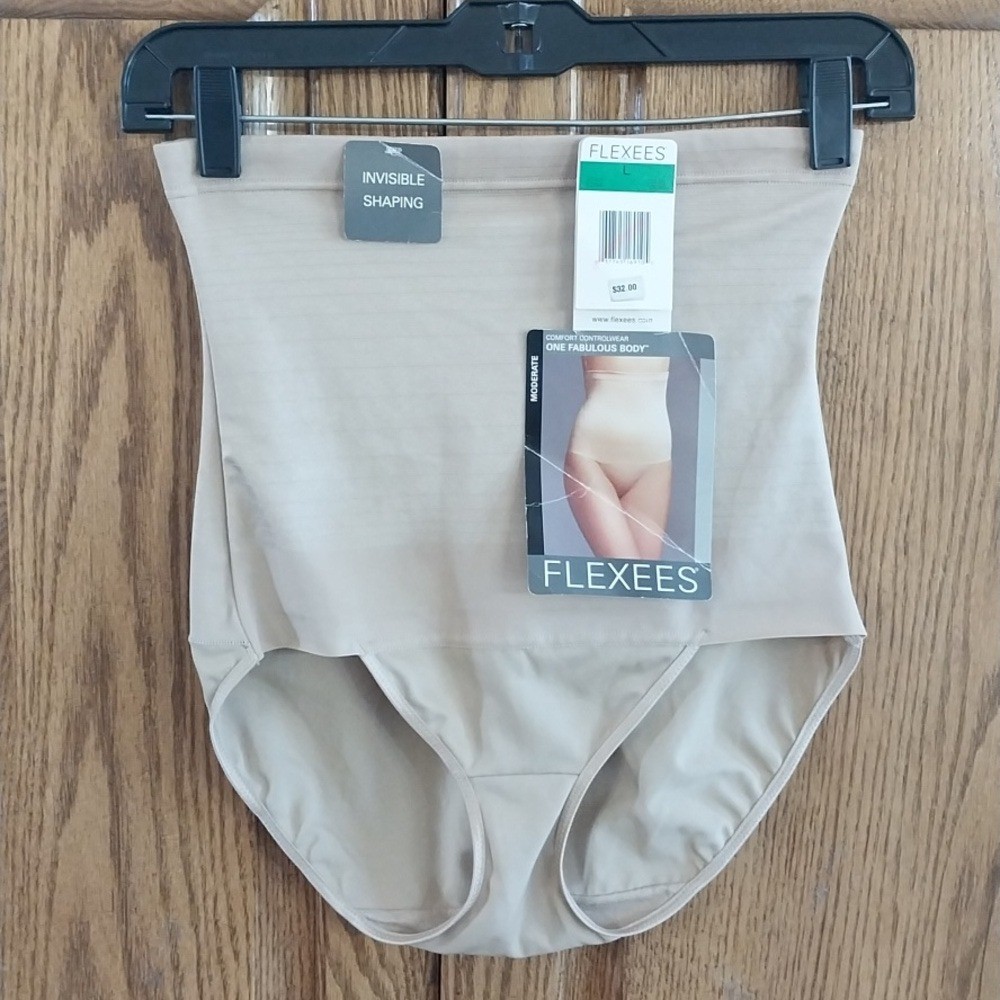Flexees By Maidenform NWT Shapewear Brief 5264 Size Large Nude Elastic Waist Flexees By Maidenform NWT Shapewear Brief 5264 Size Large Nude Elastic Waist